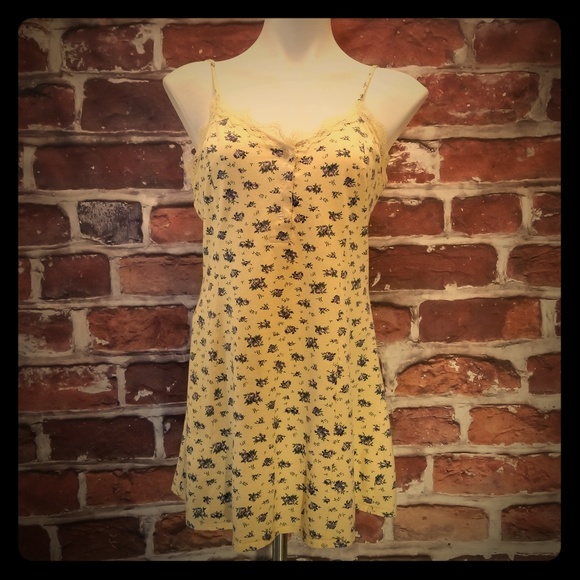 Victoria's Secret Other - Yellow Cotton and Lace Chemise